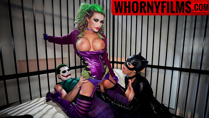 Catwoman Und Joker Haben Einen Heißen Dreier Mit Einem Pornostar